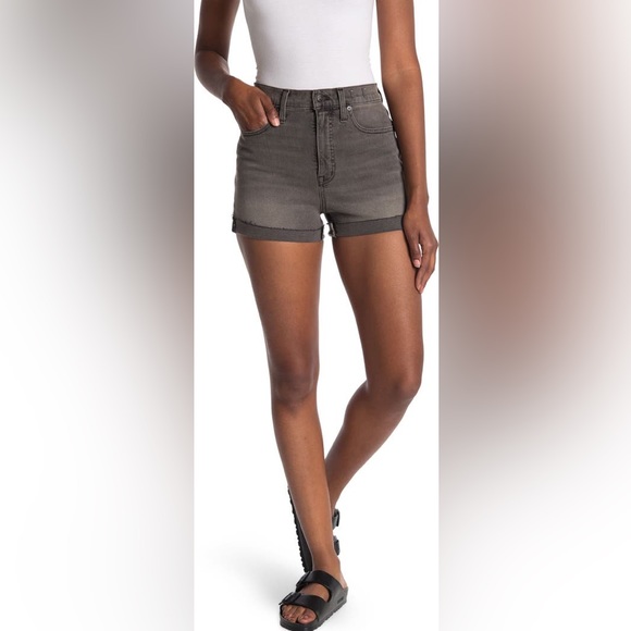 Madewell Pants - Madewell High Rise Cuffed Denim Shorts in Slater Wash